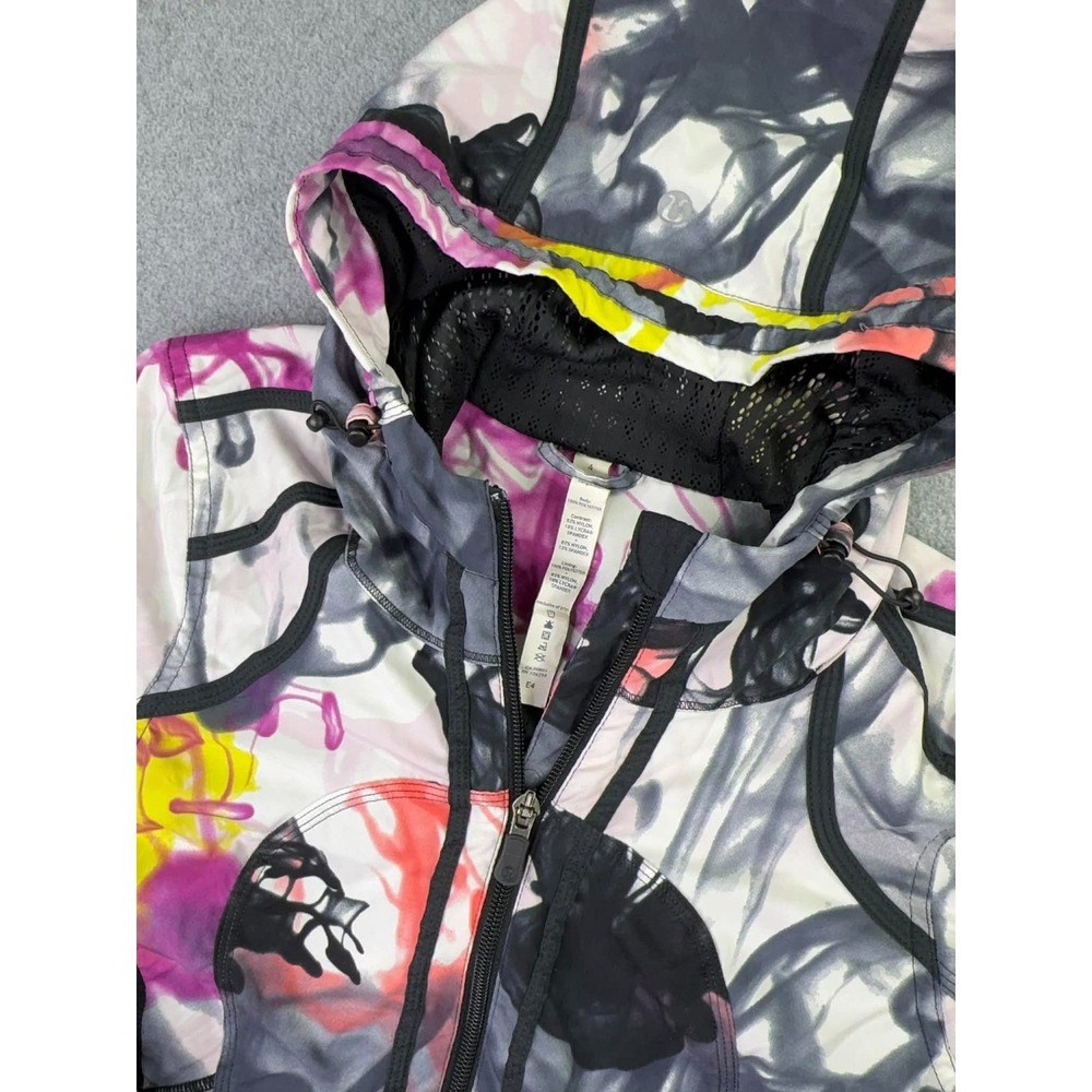 Lululemon Run Stash Dash Pullover Jacket Women's Size 4 Abstract Watercolor Zip